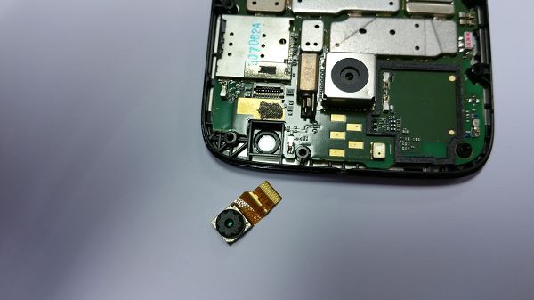 R&eacute;paration du Motorola MOTO G XT1032